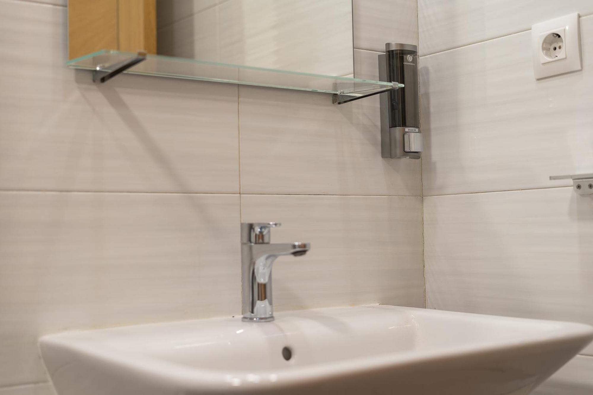 グラナダPiso Moderno Cerca De Catedralアパートメント エクステリア 写真